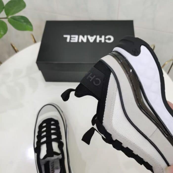 Chanel CC Low Top Sneakers White G39070 Y56144 0Q241 - Image 3