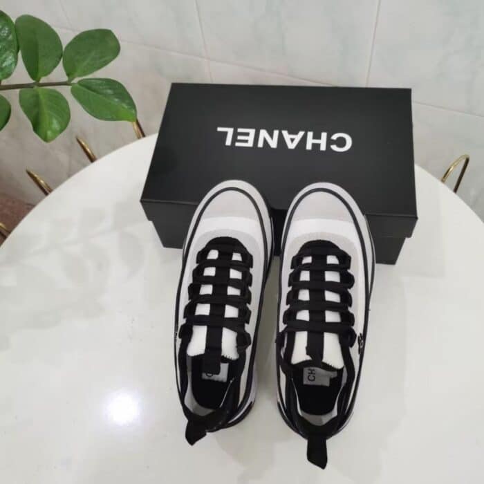 Chanel CC Low Top Sneakers White G39070 Y56144 0Q241 - Image 5