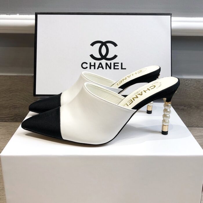 Chanel Grosgrain Cap Toe Pearl Mule White - Image 4