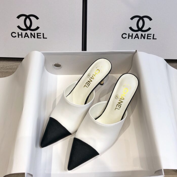 Chanel Grosgrain Cap Toe Pearl Mule White - Image 2