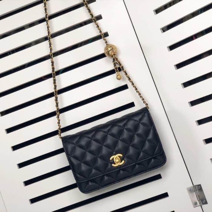 Chanel Classic Wallet On Chain Black 19cm - Image 4
