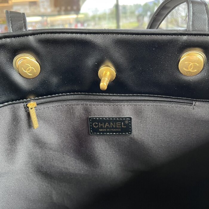 Chanel CC Caviar Shopping Bag Black 37cm - Image 6
