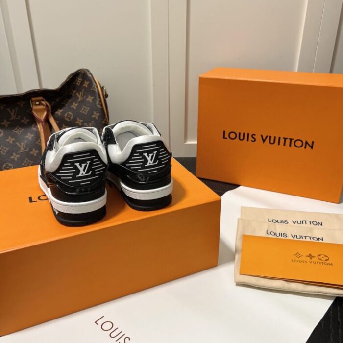 Louis Vuitton Trainer Sneakers Black And White 1A9JGB - Image 7
