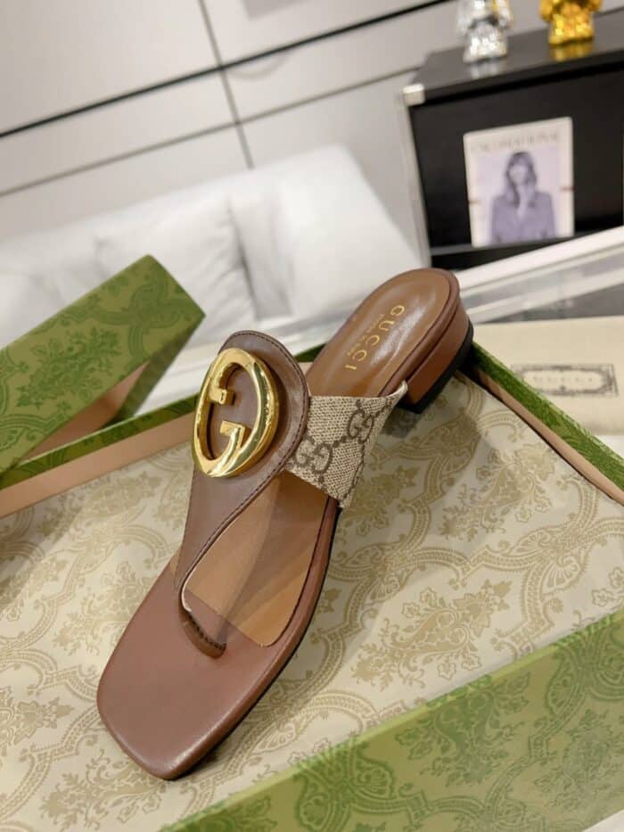 Gucci Women's' Blondie Thong Sandals in Brown - Image 5