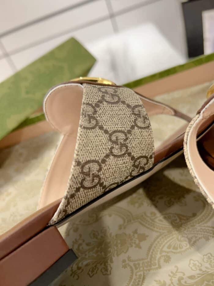 Gucci Women's' Blondie Thong Sandals in Brown - Image 8