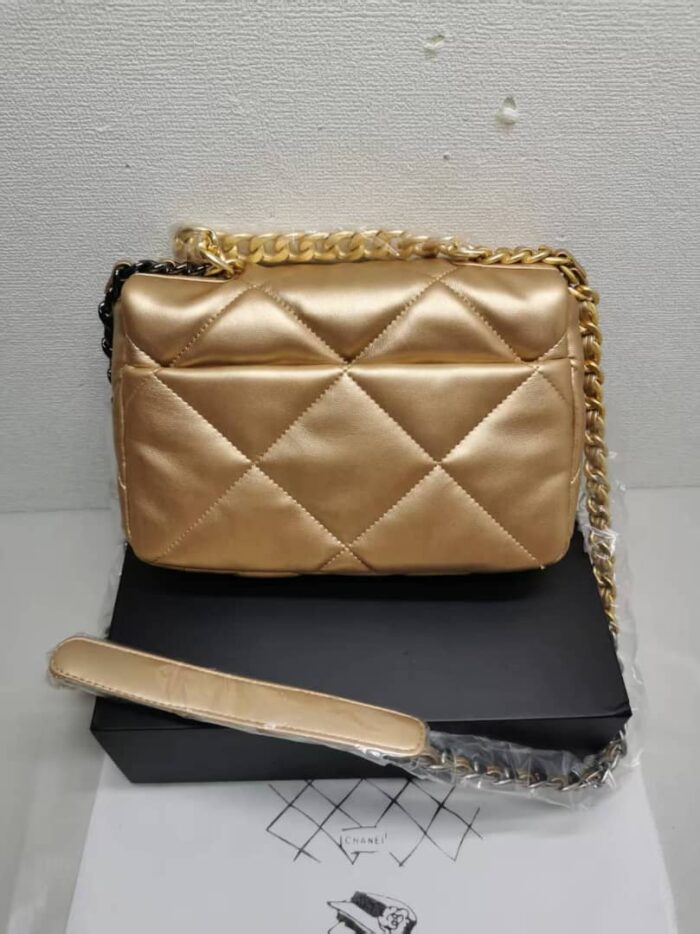 Chanel 19 Flap Bag In Gold Leather 25cm - Image 2