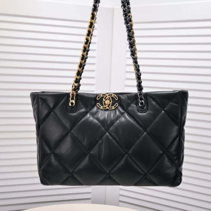 Chanel 19 East West Shopping Bag Black 36cm - Image 6