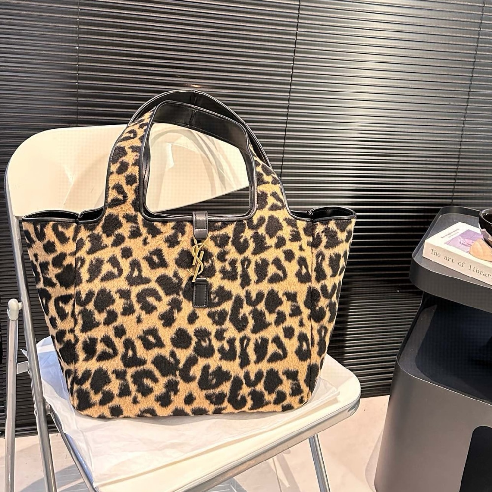 Alternative view of Saint Laurent Le 5 À 7 Bea In Leopard 31cm 763435AAD0N2063