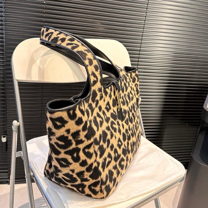 Saint Laurent Le 5 À 7 Bea In Leopard 31cm 763435AAD0N2063 - Image 3