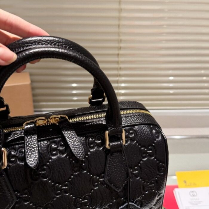 Gucci GG Emblem Small Top Handle Bag Black 26cm 815255 AAEEM 1000 - Image 2