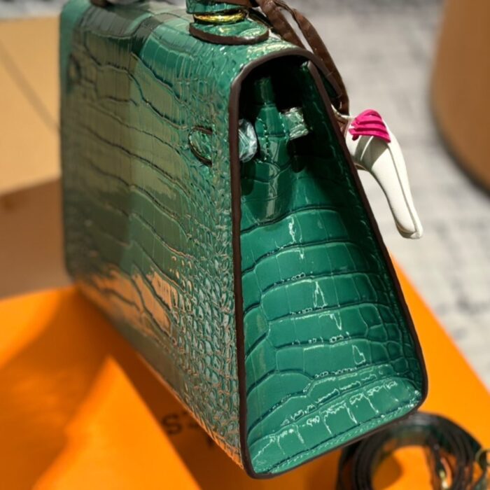 Hermès Kelly 25 Alligator Vert Emerald 25cm - Image 6