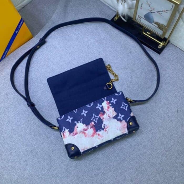 Louis Vuitton Steamer Wearable Wallet Bleach Blue 18cm M82900 - Image 4