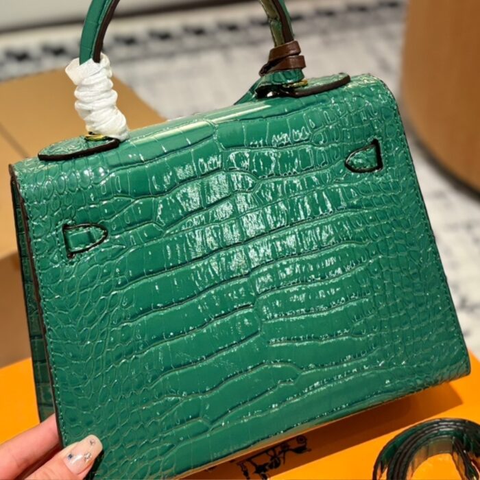 Hermès Kelly 25 Alligator Vert Emerald 25cm - Image 4