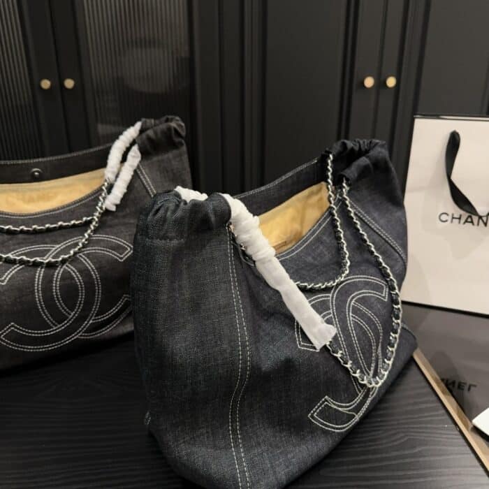 Chanel Denim Timeless CC Tote Blue 36cm - Image 5