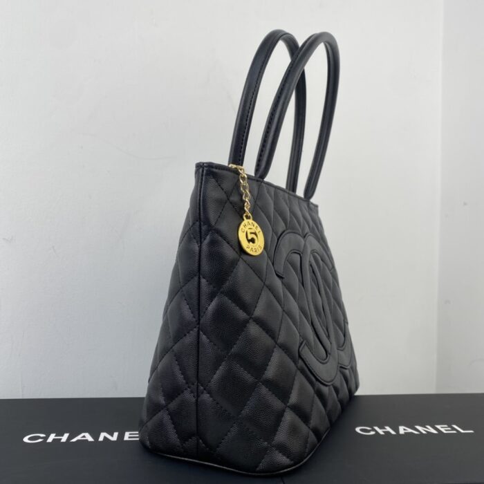 Chanel Medallion Tote Bag Black 30cm - Image 3