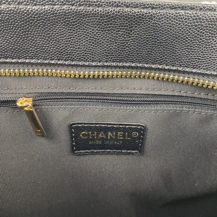 Chanel Medallion Tote Bag Black 30cm - Image 6