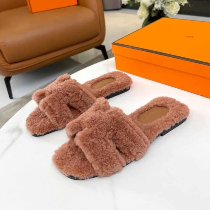 Hermes Oran Teddy Bear Slipper Sandals Cognac - Image 5