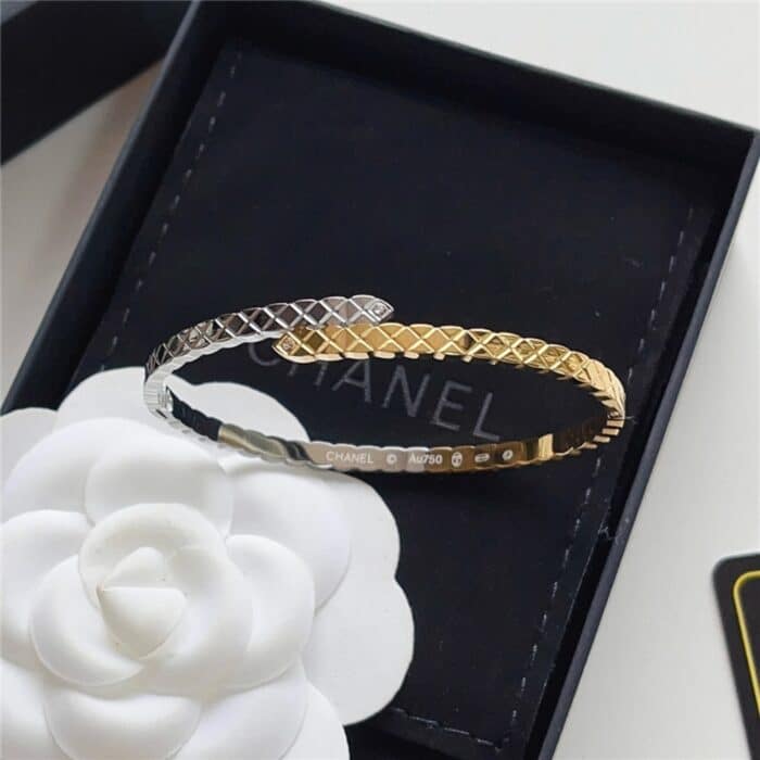 Chanel Coco Crush Gold Bangle - Image 2