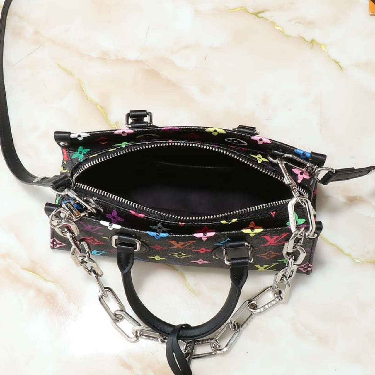 Louis Vuitton X Takashi Murakami Onthego East West Black 25cm M13260 - Image 6