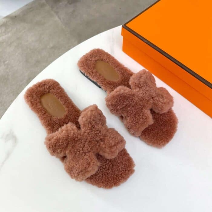 Hermes Oran Teddy Bear Slipper Sandals Cognac - Image 2