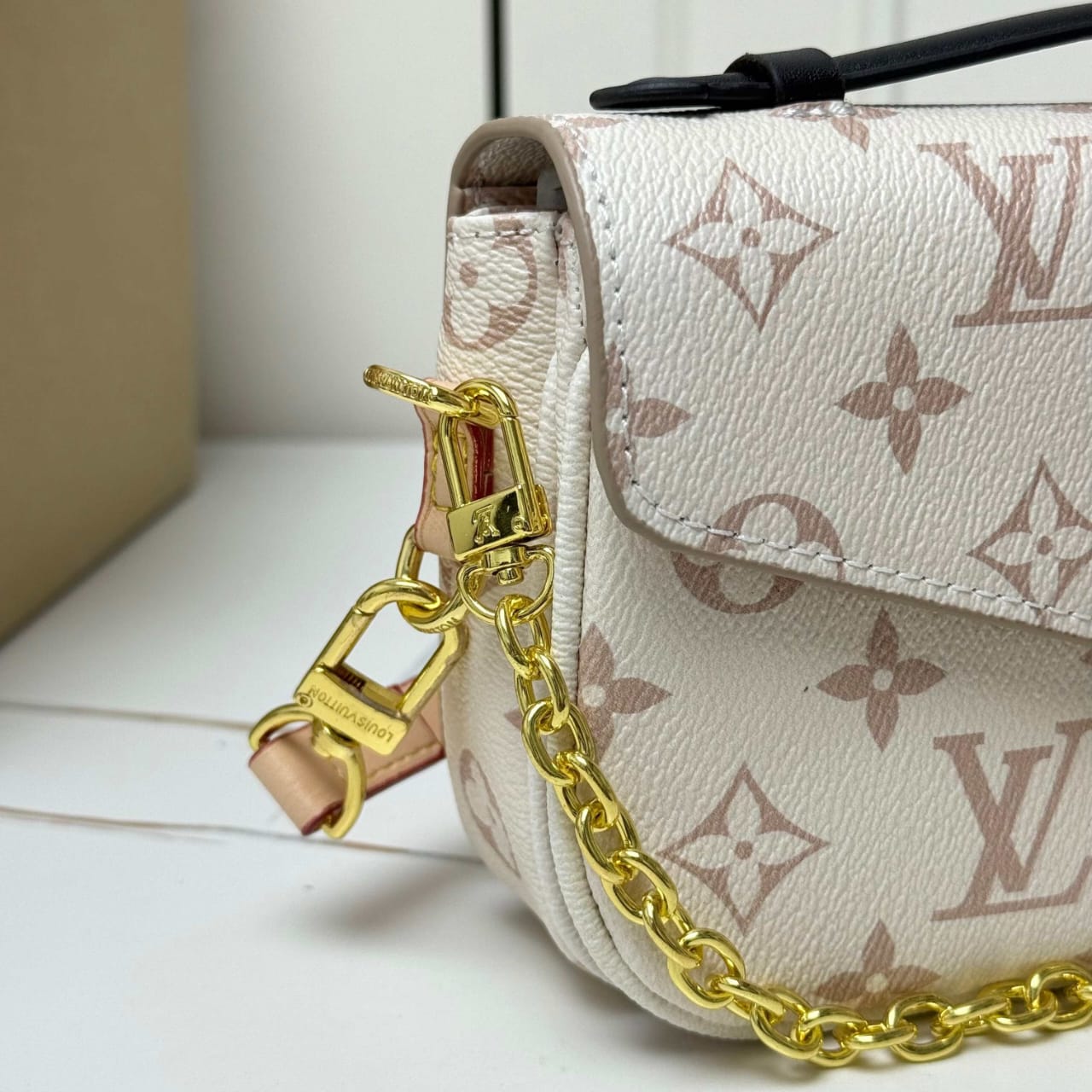 Louis Vuitton Pochette Métis East West Monogram Peach 21cm M46914 - Image 6