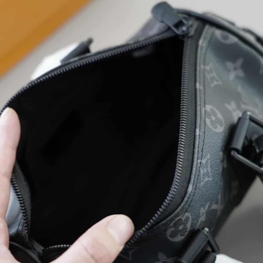 Louis Vuitton Keepall Bandoulière 25 Monogram Eclipse Black 24Cm M46271 - Image 5