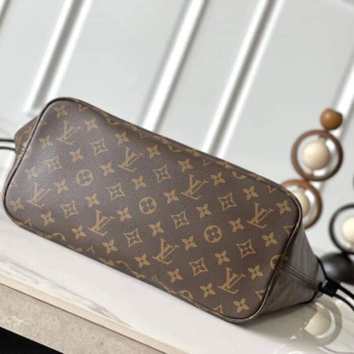 Super Vip 1:1 -  Louis Vuitton Neverfull Inside Out Black MM 31Cm M12061 - Image 5