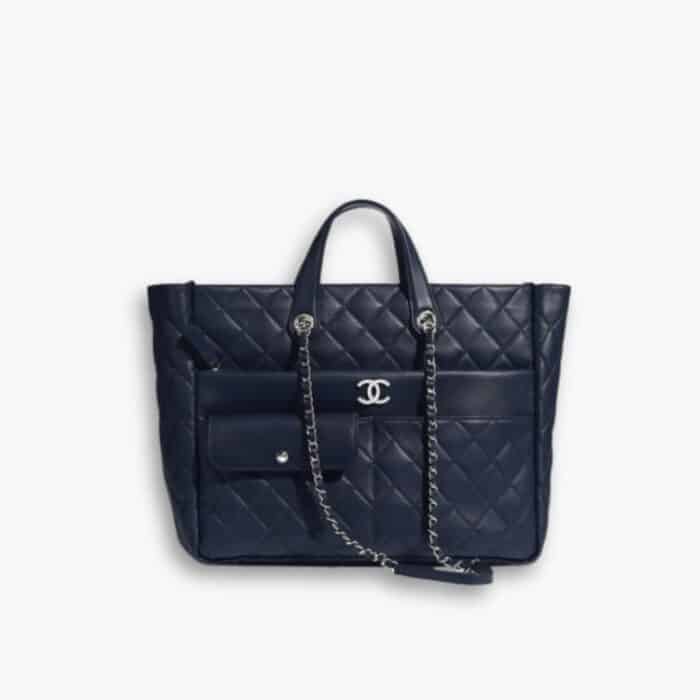 Chanel Large Zipped Shopping Bag Black 32 cm