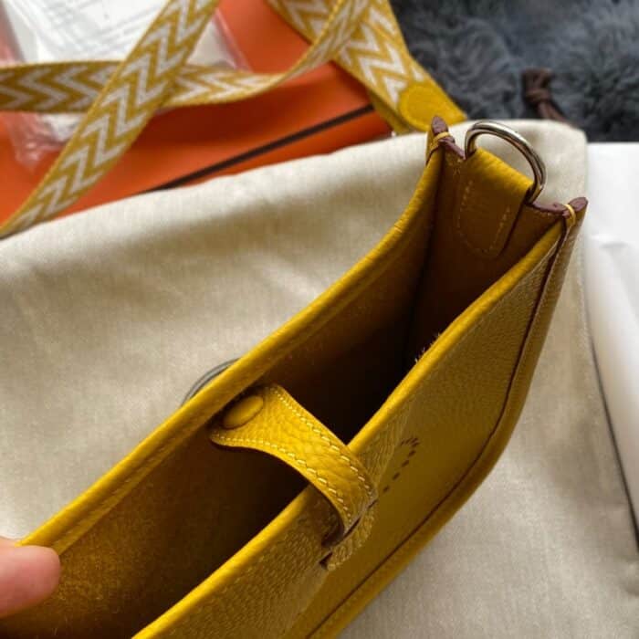 Hermes Evelyne Bag Yellow 29Cm - Image 4