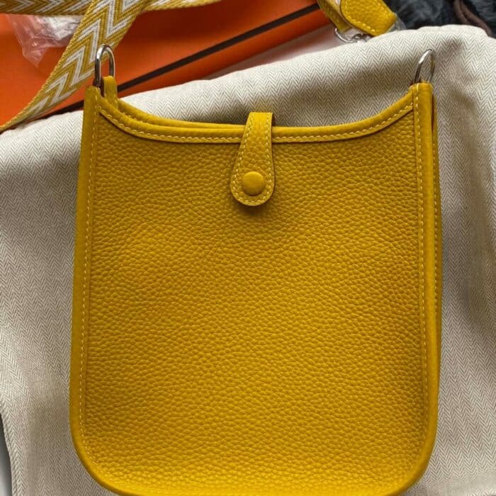 Hermes Evelyne Bag Yellow 29Cm - Image 7