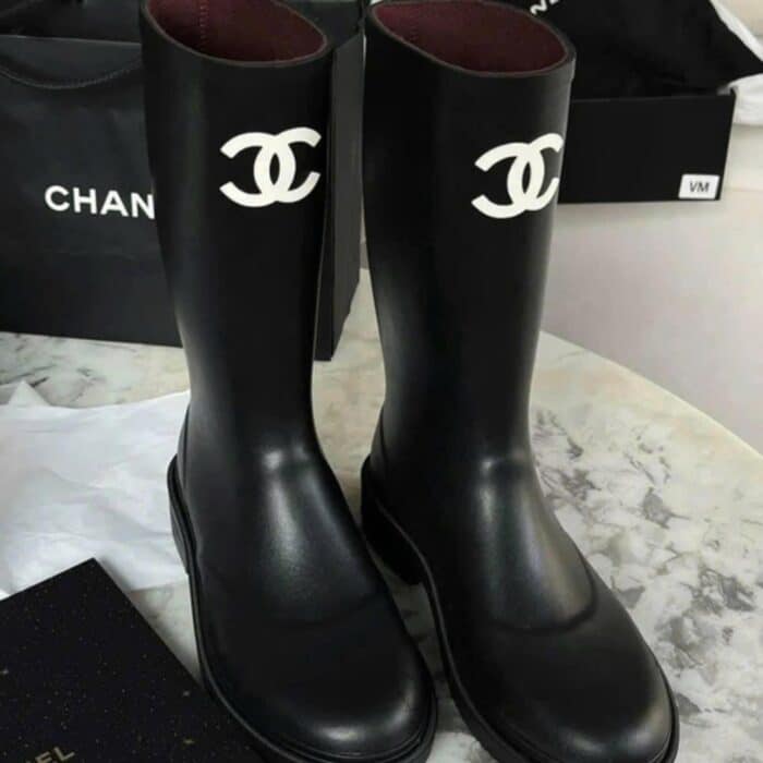 Chanel Boots Caoutchouc And BlackRain Boots Black - Image 3
