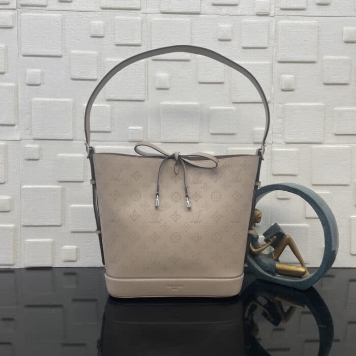 Super Vip 1:1 - Louis Vuitton Flore Mahina Galet 28Cm M12140 - Image 2