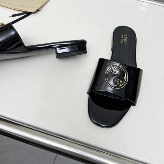 Gucci Women Round Interlocking G Sandal In Black - Image 4