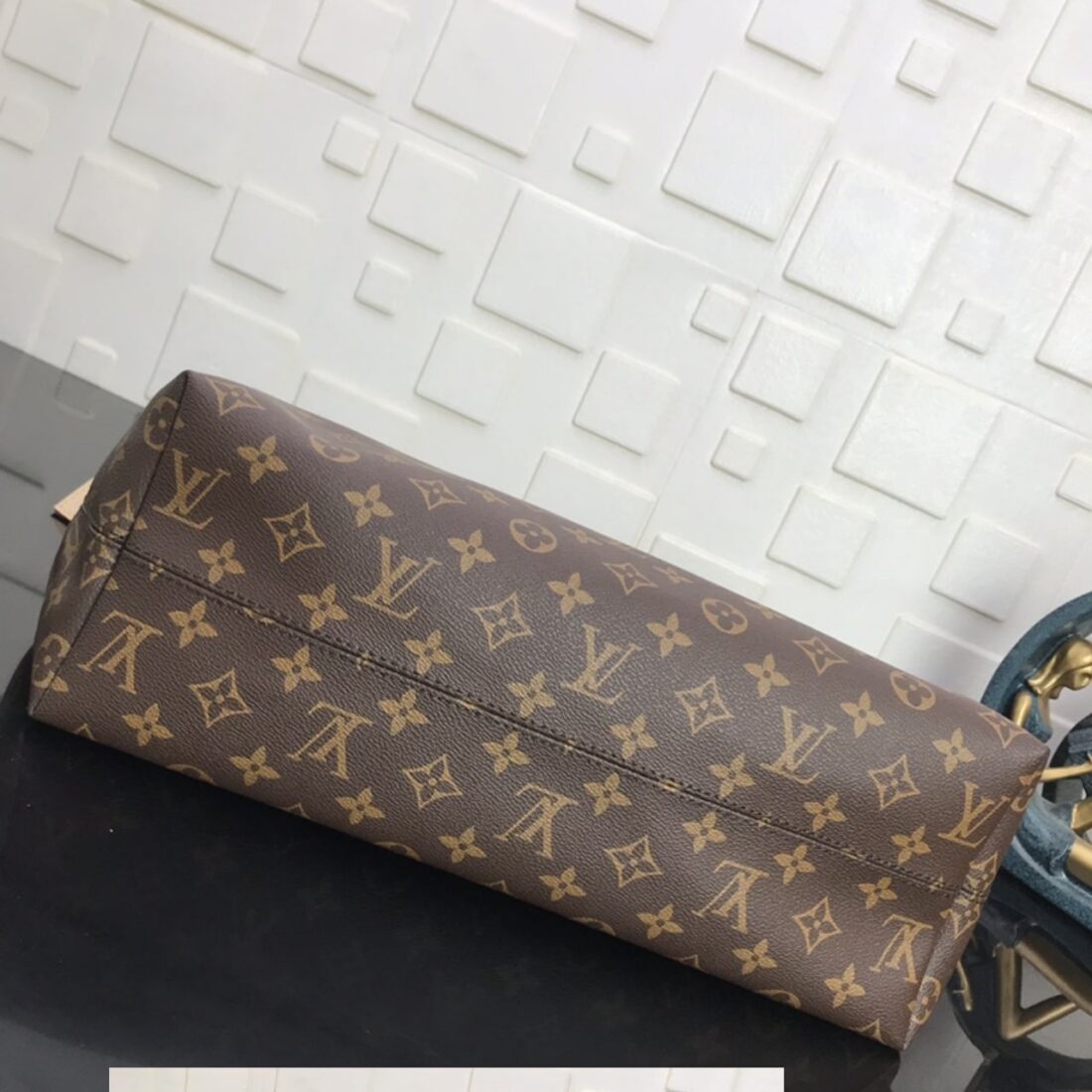 Super Vip 1:1 - Louis Vuitton Graceful PM Monogram Beige 41Cm M43703 - Image 5