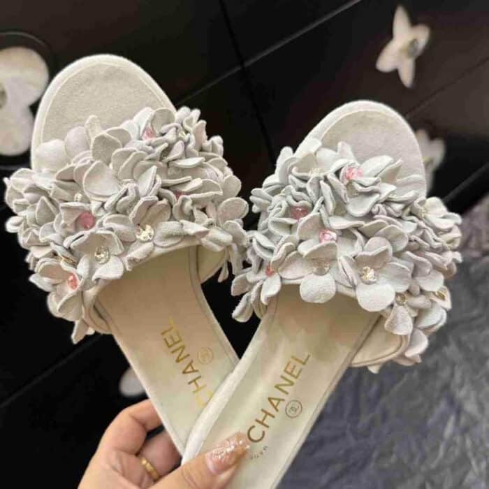 Chanel Mules Suede Kidskin And Strass White G46231 B19043 NAEYA - Image 3