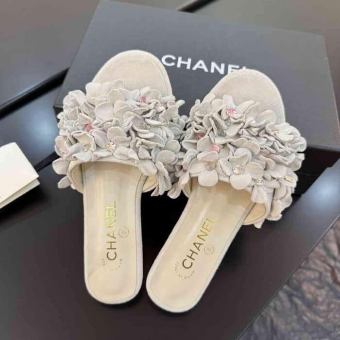 Chanel Mules Suede Kidskin And Strass White G46231 B19043 NAEYA - Image 4