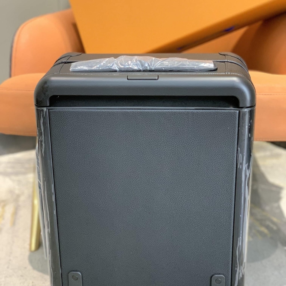 Louis Vuitton Horizon 55 Suitcase Grained Leather Black 55cm M10240 - Image 5