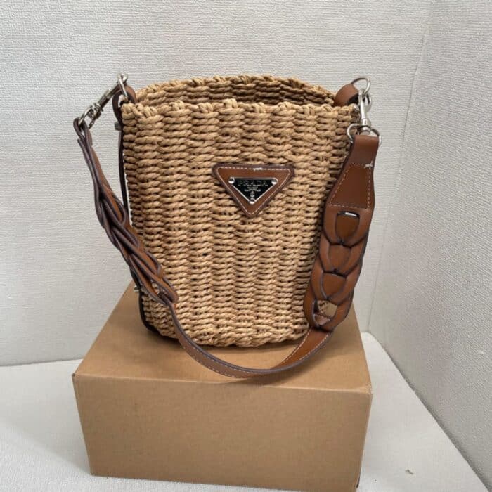 Prada Raffia And Leather Bucket Bag 21cm - Image 2