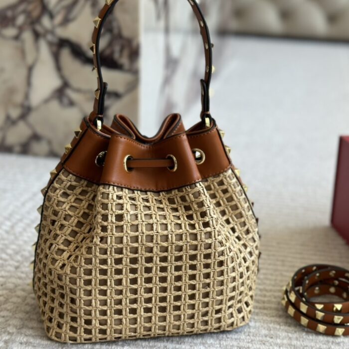 Valentino Rockstud Woven Bucket Bag Brown 19cm - Image 4