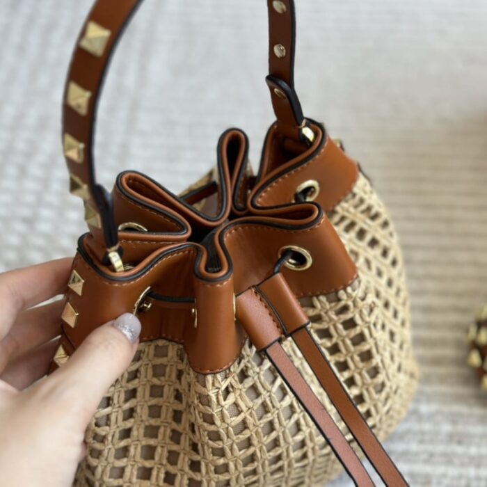 Valentino Rockstud Woven Bucket Bag Brown 19cm - Image 3