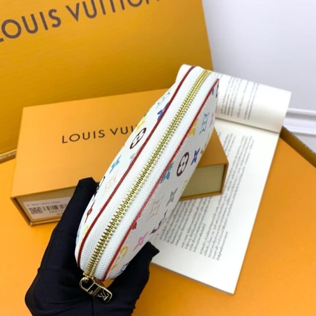 Louis Vuitton x Murakami Cosmetic Pouch PM Monogram White 19Cm M13744 - Image 4