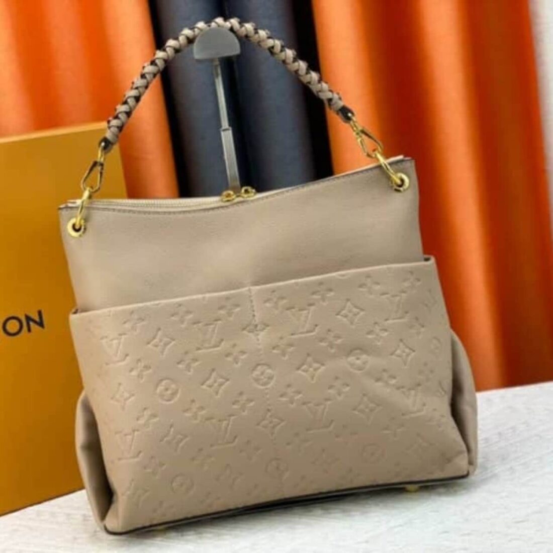 Louis Vuitton Hobo Maida Dune 32cm M45523 - Image 4