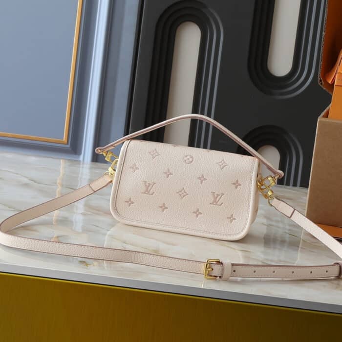 Super Vip 1:1 - Louis Vuitton Nano Diane Bicolor Eden 19Cm M13642 - Image 4