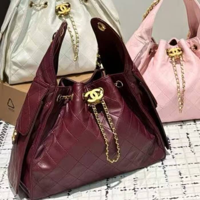 Chanel 25 Small Handbag Grained & Gold-Tone Metal Dard Red 34Cm - Image 2