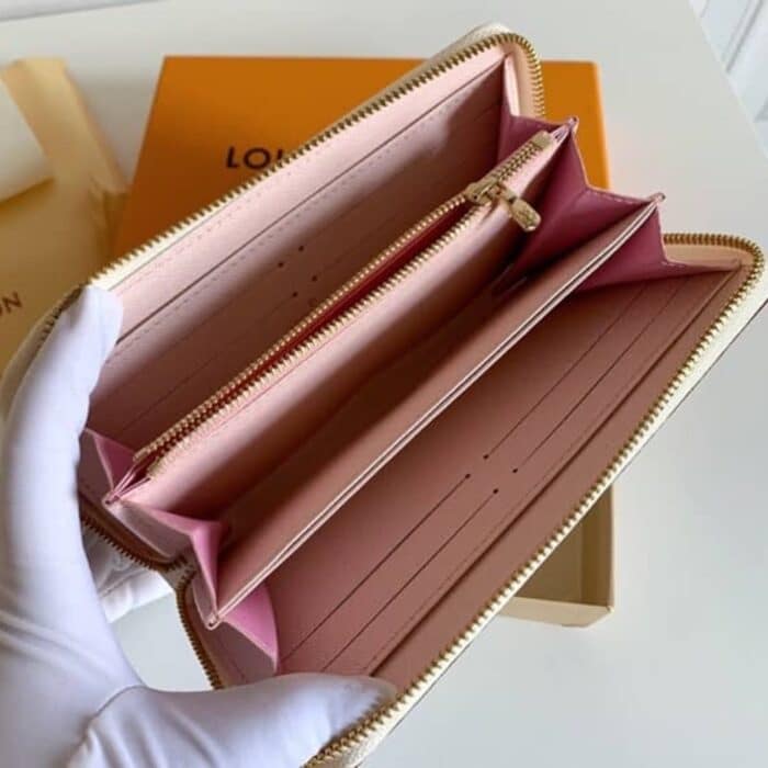 Louis Vuitton x Takashi Murakami Zippy Wallet 19cm M13922 - Image 5