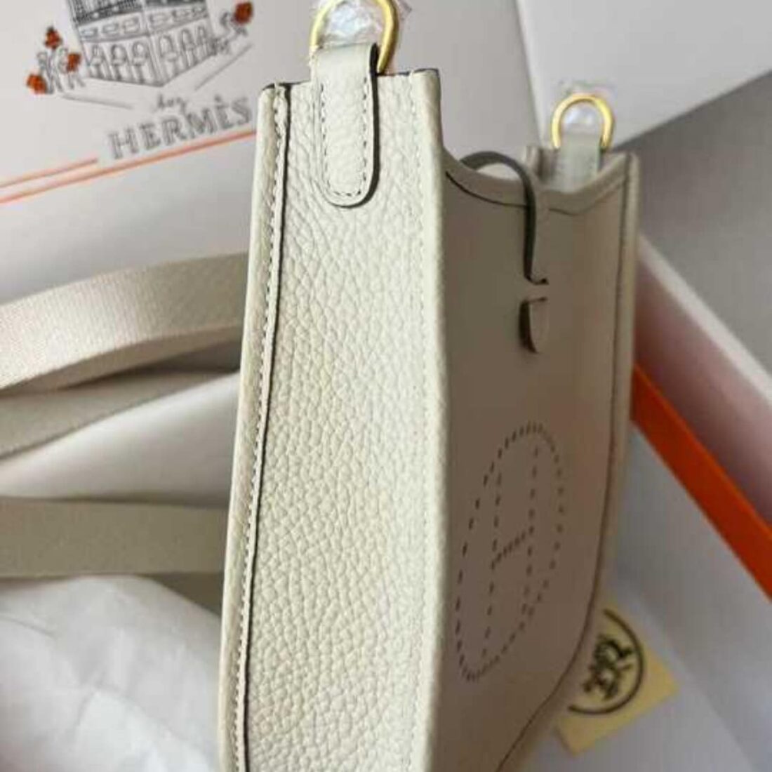 Super Vip 1:1 – Hermes Evelyne Bag Ivory Cream 17Cm - Image 4