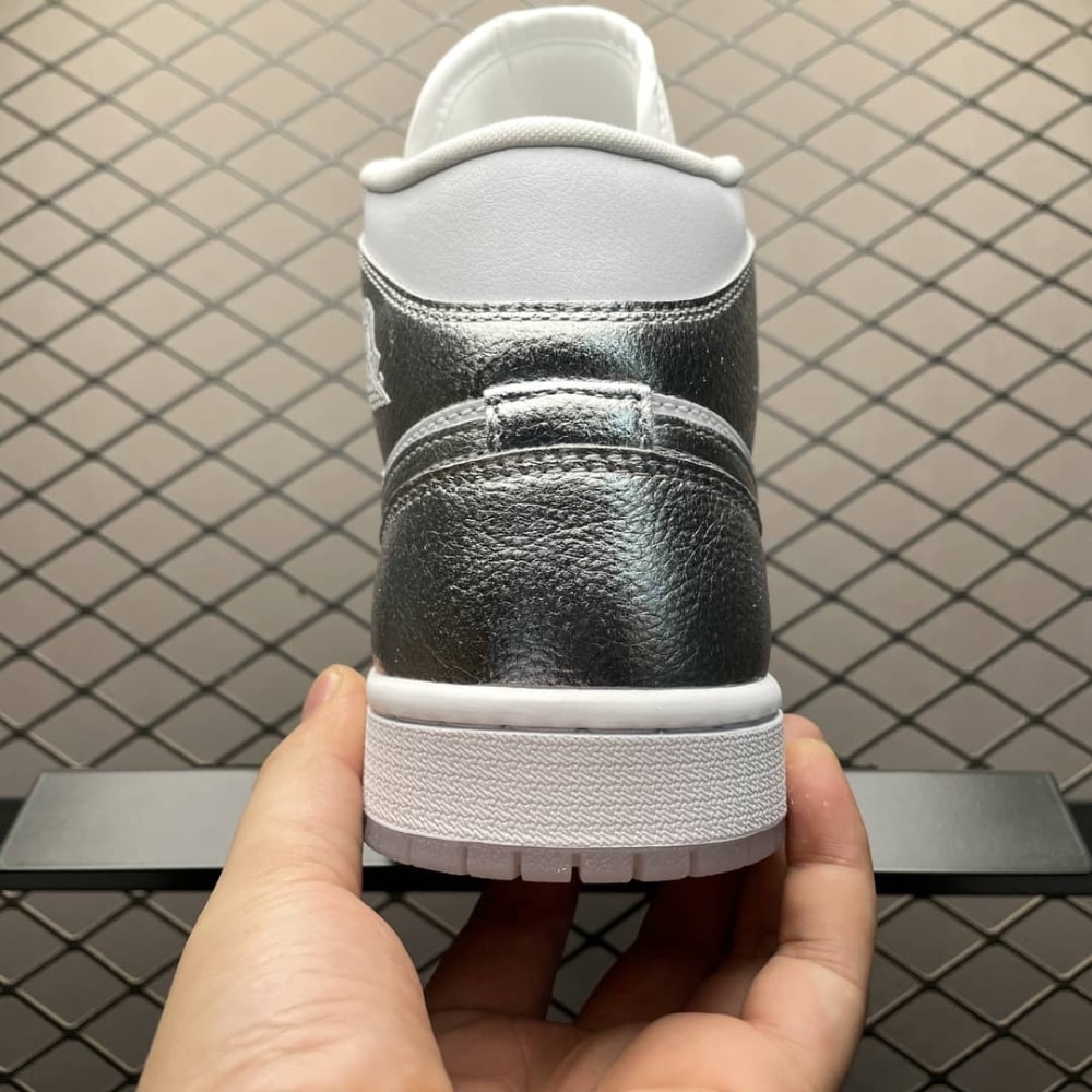 Nike Air Jordan 1 Mid SE White And Wolf Grey - Image 3