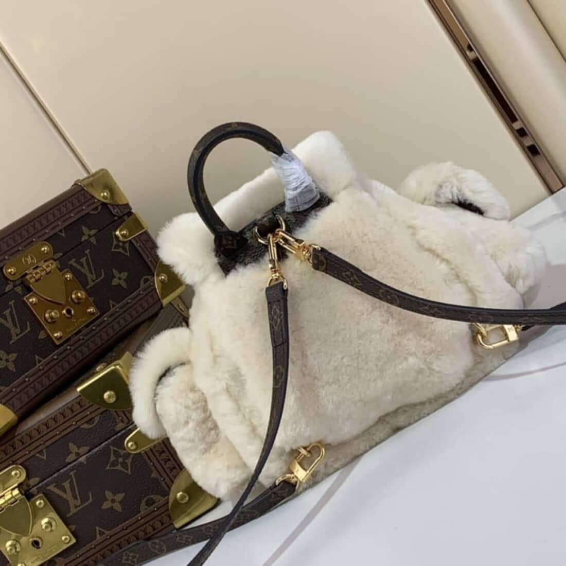 Super Vip 1:1 – Louis Vuitton Nano Teddy Backpack 25Cm M11919 - Image 4