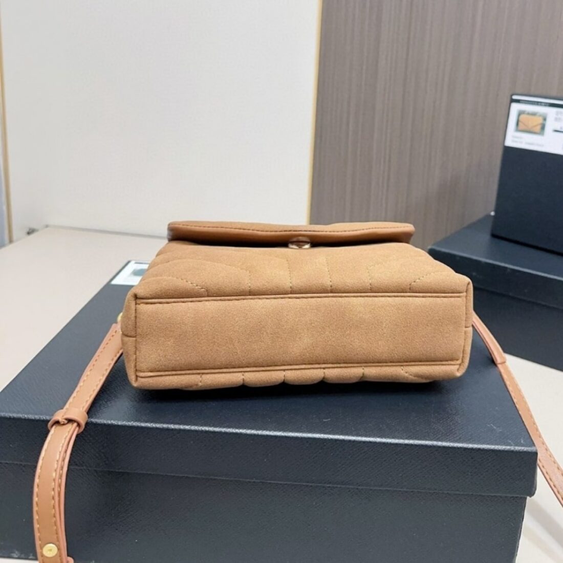 Saint Laurent Loulou Small Shoulder Bag In Suede Brown 22Cm - Image 5
