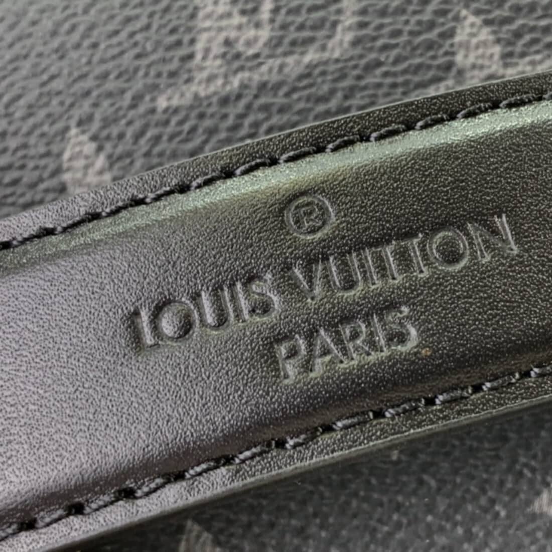 Super Vip 1:1 – Louis Vuitton Toiletry Bag Monogram Eclipse Canvas Black 24Cm M11508 - Image 7